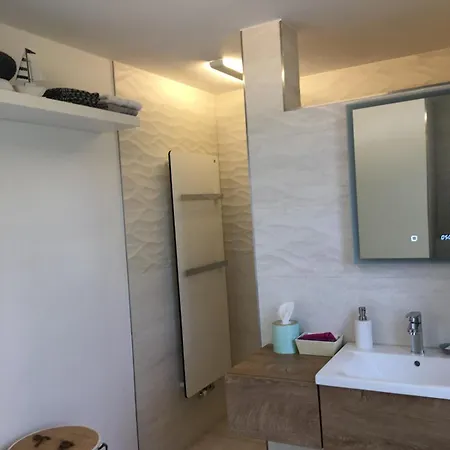 Wohnen Im - Achtung Baustelle Apartmán *